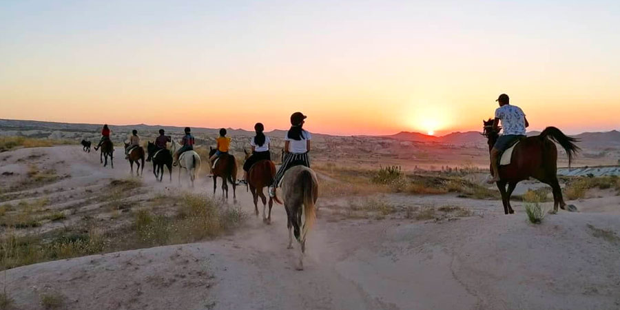 Tour a Cavallo di 2 Ore Cappadocia