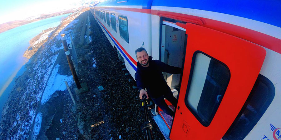 Treno Espresso dell'Anatolia Orientale - Levent isikli